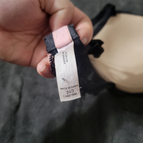 VICTORIA’S SECRET ANGELS LACE BRA 34D BLACK FLORAL LACE - Picture 4 of 5